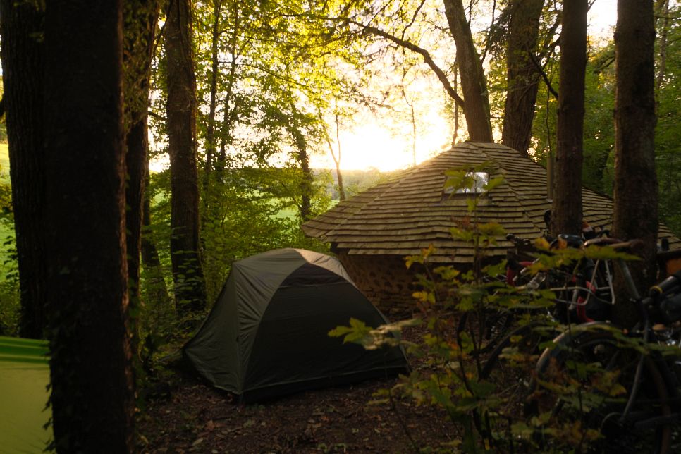 cabane et tente